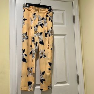 JOA | Floral Belted Waist Pants